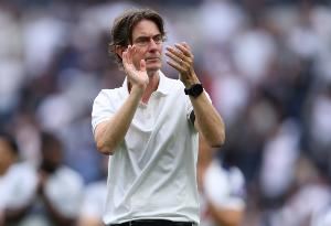 弗兰克：裁判取消了个进球并且漏判点球，我们为改善防守做了很多