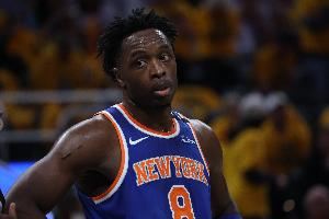 阿努诺比首场季前赛将缺席 米切尔-罗宾逊将担任首发中锋！