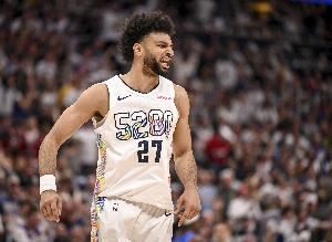 穆雷：瓦兰被低估了 他篮下表现稳定身体对抗极强会成为对手麻烦