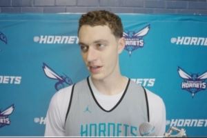 值得期待一手？黄蜂34号秀卡尔克布伦纳6中4拿到11分7板2断1帽