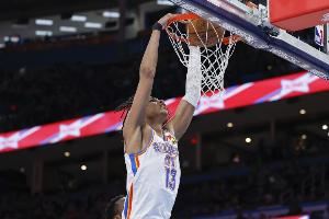 三分绝杀比赛！吉昂12中6拿下17分4板1助1断1帽 末节13分导逆转