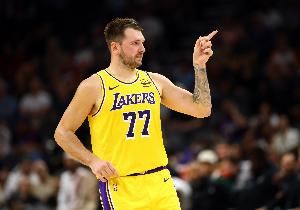 200分不算啥 连续5场总得分逆天的狠人:大帅351 科比268 哈登261